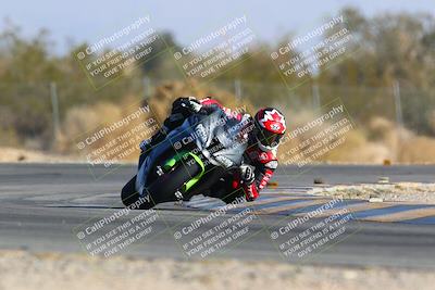 media/Jan-14-2024-SoCal Trackdays (Sun) [[2e55ec21a6]]/Turn 2 (1025am)/